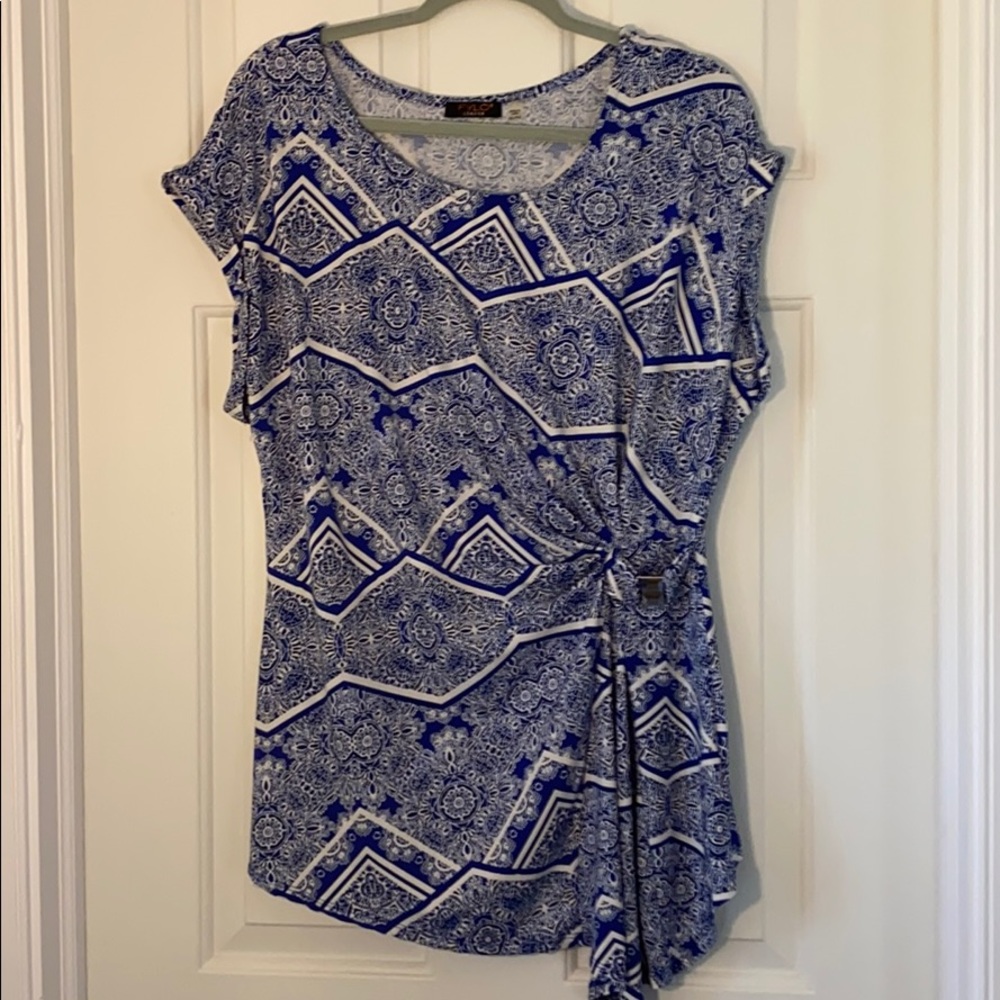 FYLO Sleeveless Blue Print Blouse